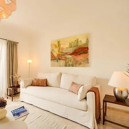 Oasis With Pool & Balconies Near Town & *
