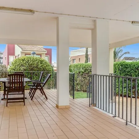 Oasis With Pool & Balconies Near Town & * Alvor