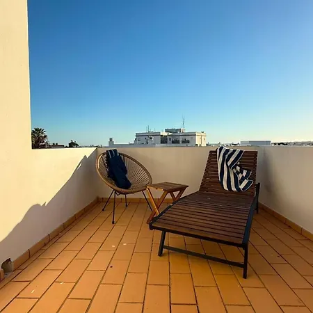 Oasis With Pool & Balconies Near Town & Lejlighed *