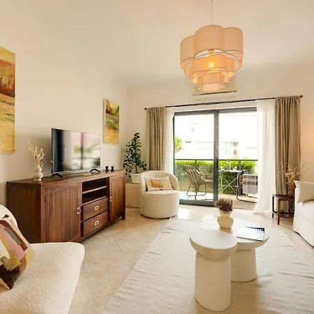 Lejlighed Oasis With Pool & Balconies Near Town &