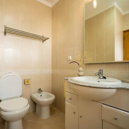 Oasis With Pool & Balconies Near Town & *